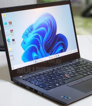 Photo - New Laptop Lenovo ThinkPad T14s G4 16GB Intel Core I7 SSD 512GB