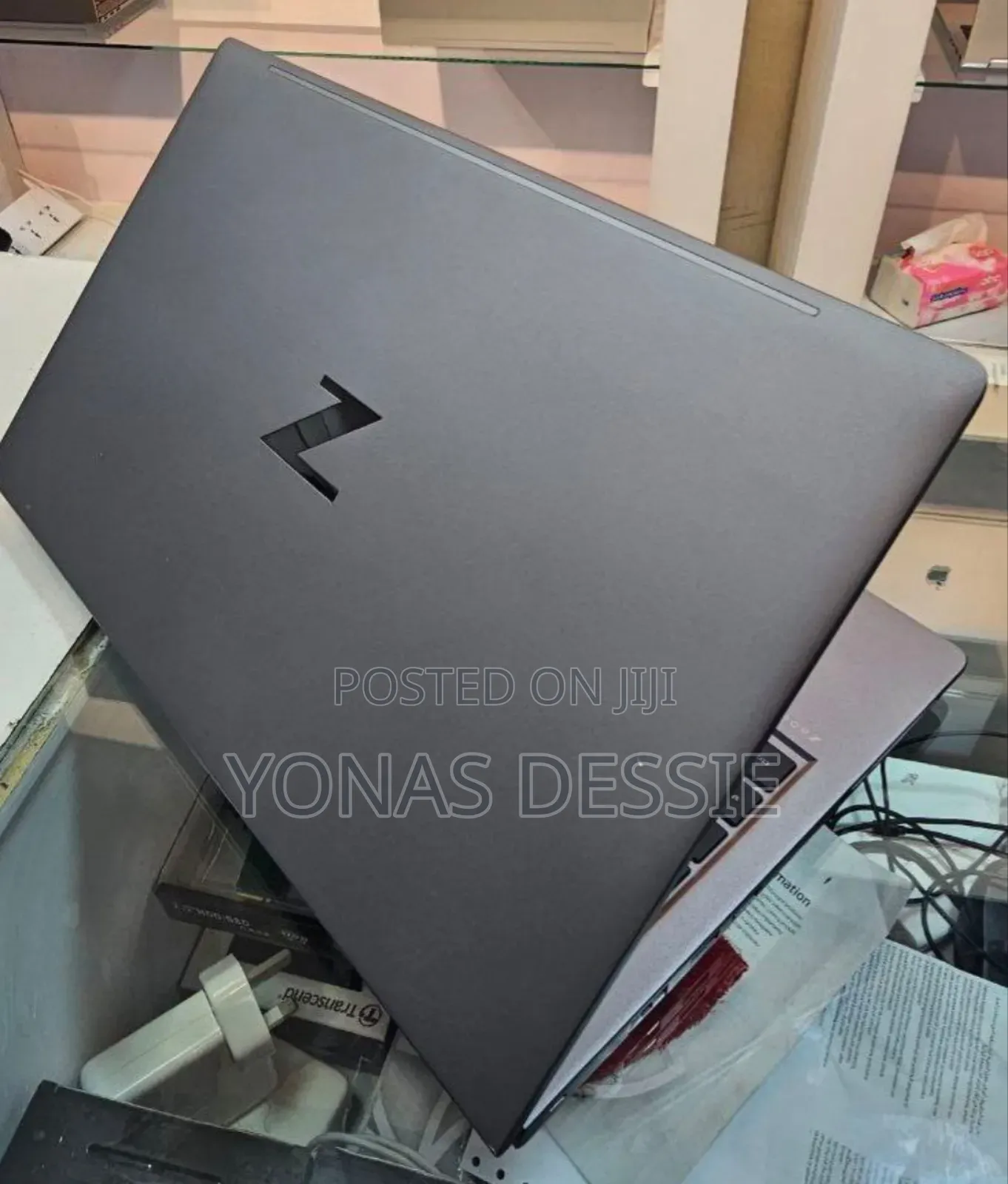 New Laptop HP ZBook Firefly G8 32GB Intel Core I7 SSD 512GB