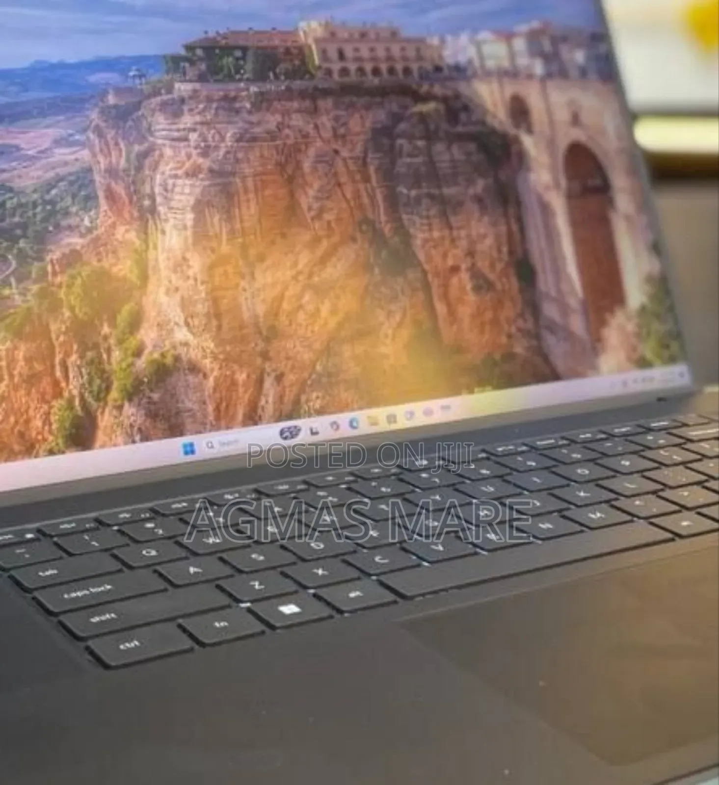 New Laptop Dell Precision 5690 32GB Intel Core Ultra 7 SSD 1T