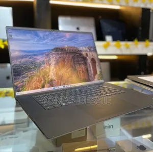 New Laptop Dell Precision 5680 32GB Intel Core Ultra 7 SSD 1T