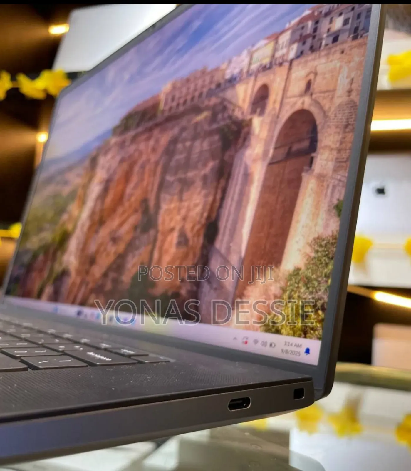 New Laptop Dell Precision 5680 32GB Intel Core Ultra 7 SSD 1T