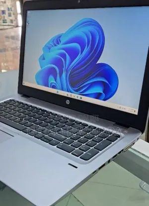 New Laptop HP Pavilion 15 8GB Intel Core I5 SSD 256GB