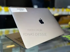 New Laptop Apple MacBook Pro 2017 8GB Intel Core I5 SSD 128GB