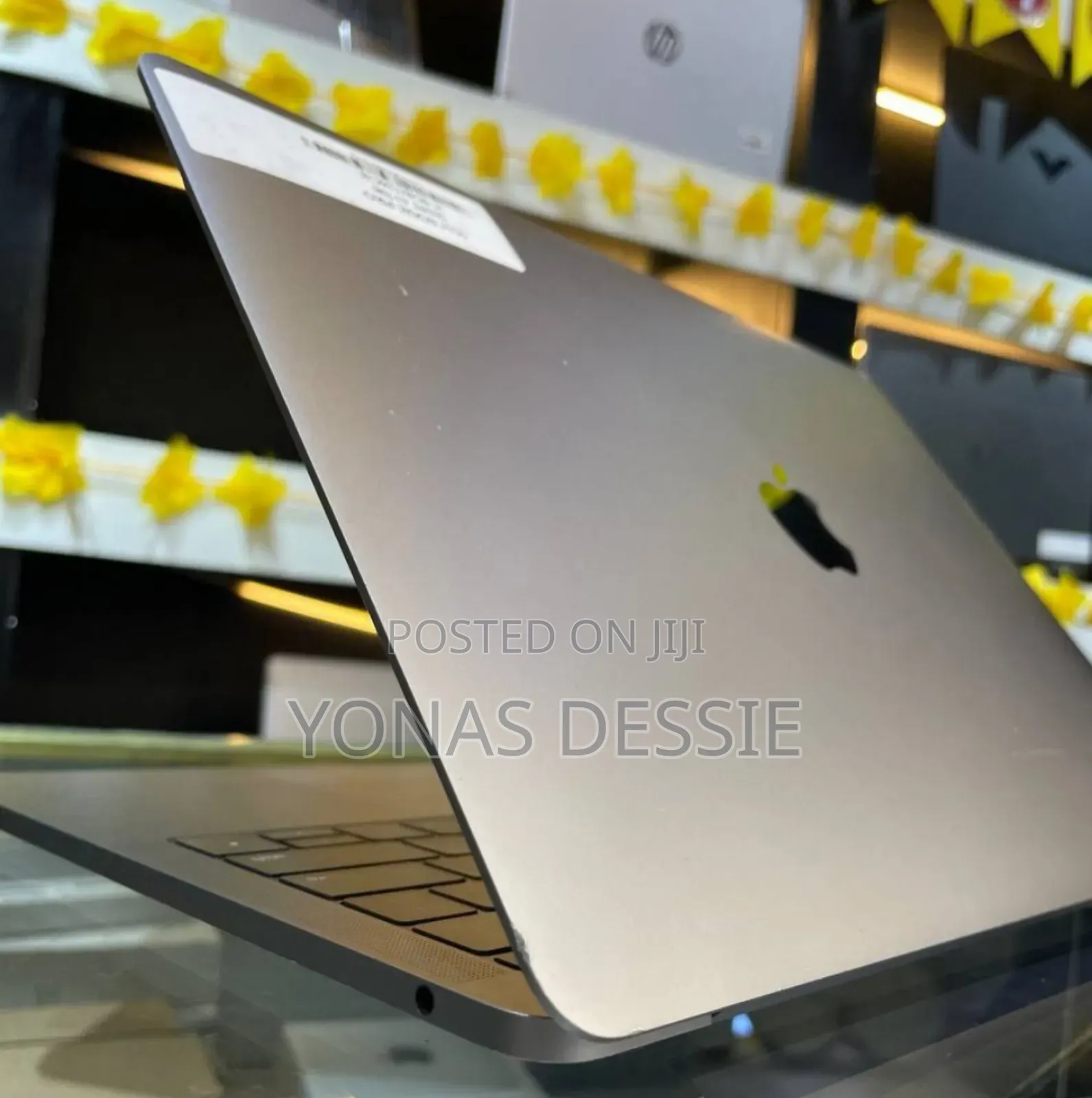 New Laptop Apple MacBook Pro 2017 8GB Intel Core I5 SSD 128GB