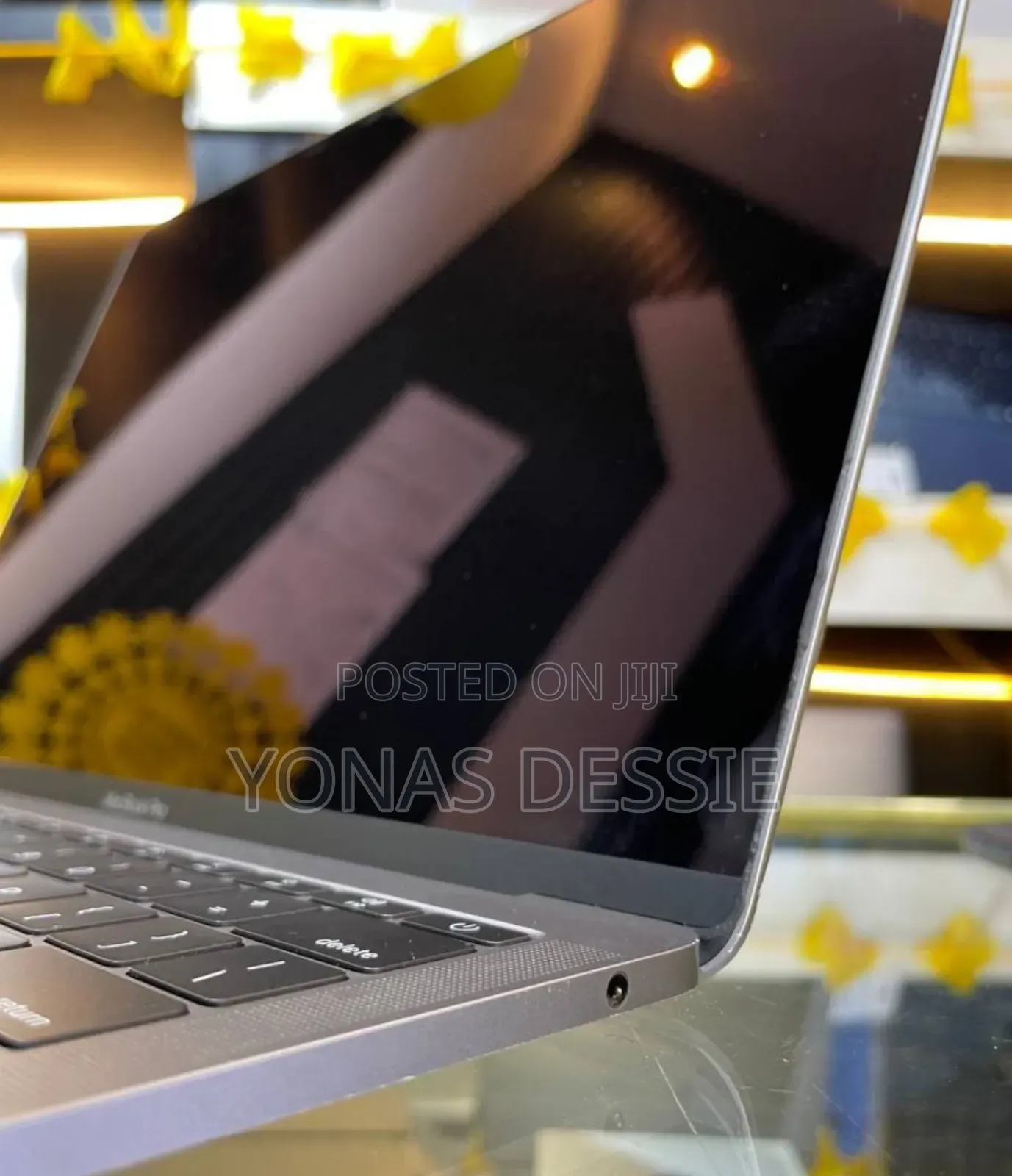 New Laptop Apple MacBook Pro 2017 8GB Intel Core I5 SSD 128GB