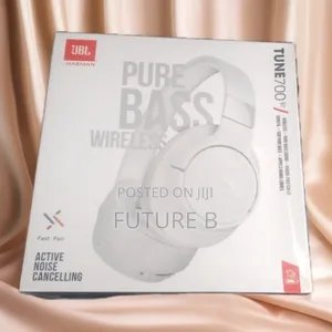 Photo - Best JBL 700bt Headset Immersive Sound Experience.
