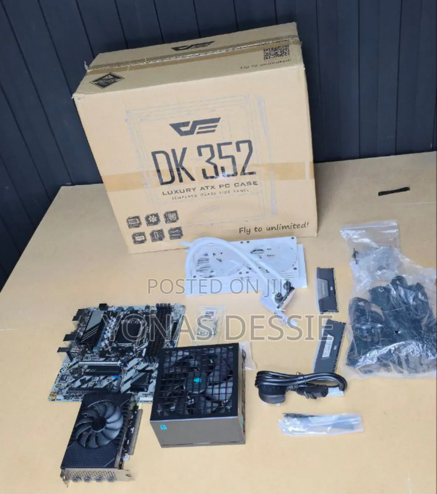 New Desktop Computer 32GB AMD Ryzen 7 SSD 1T