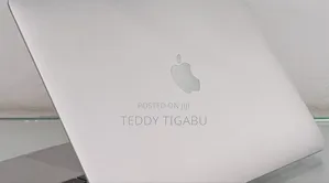 Photo - New Laptop Apple MacBook Pro 8GB Intel Core I5 SSD 256GB