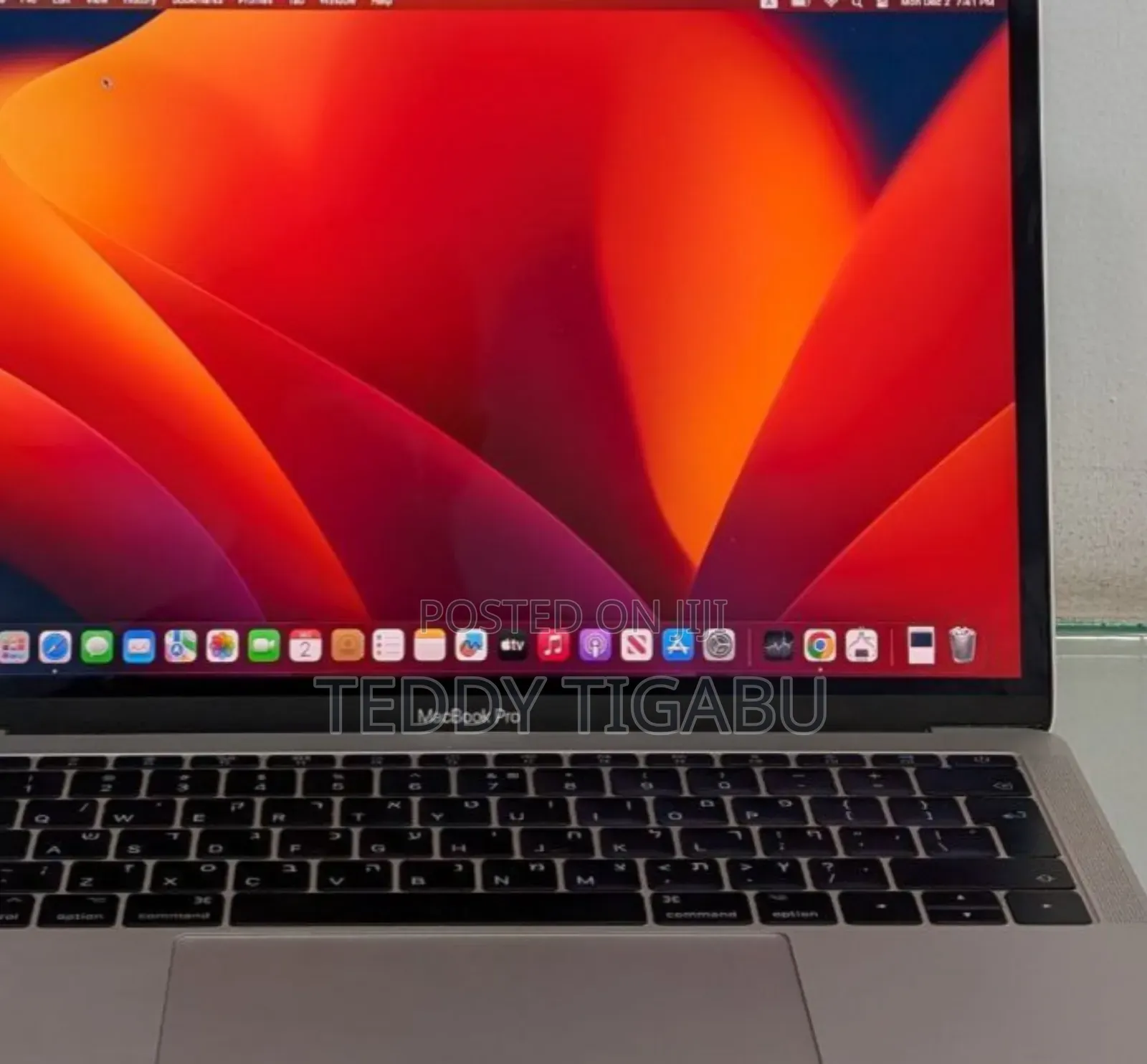 New Laptop Apple MacBook Pro 8GB Intel Core I5 SSD 256GB