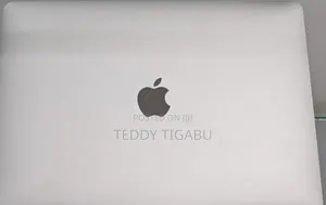 New Laptop Apple MacBook Pro 8GB Intel Core I5 SSD 256GB