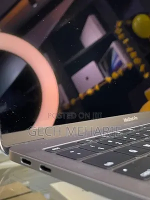 New Laptop Apple MacBook Pro 2017 8GB Intel Core I5 SSD 128GB