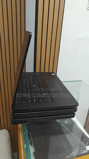 New Laptop Dell Latitude 5310 16GB Intel Core I5 SSD 512GB