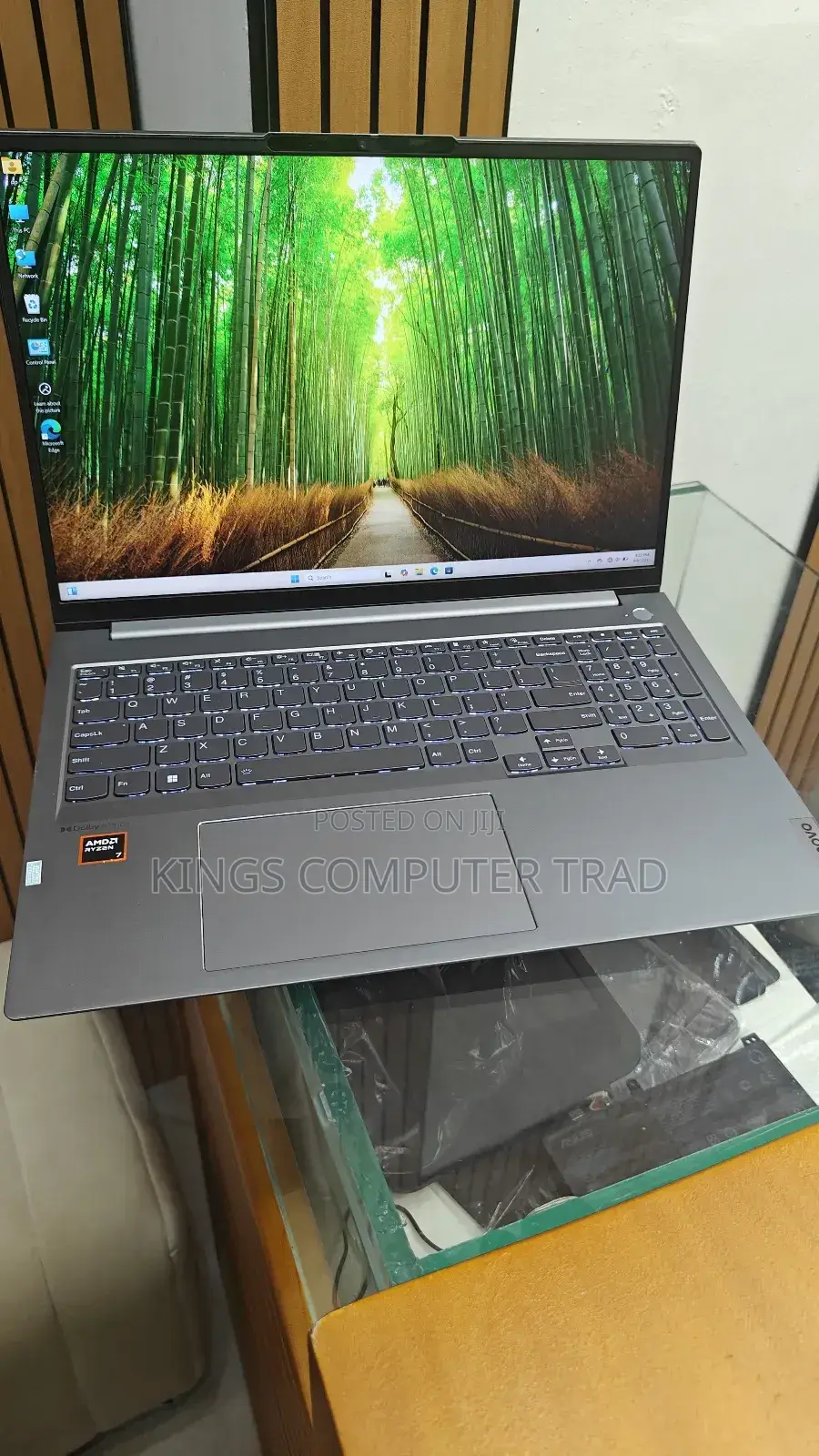 New Laptop Lenovo ThinkPad Yoga 32GB AMD Ryzen 7 SSD 1T