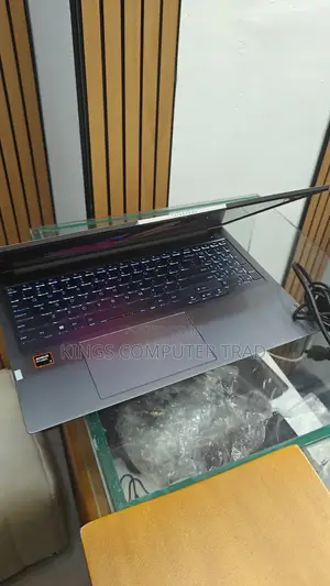 New Laptop Lenovo ThinkPad Yoga 32GB AMD Ryzen 7 SSD 1T