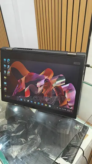 New Laptop Lenovo ThinkPad Yoga 8GB Intel Core I5 SSD 256GB