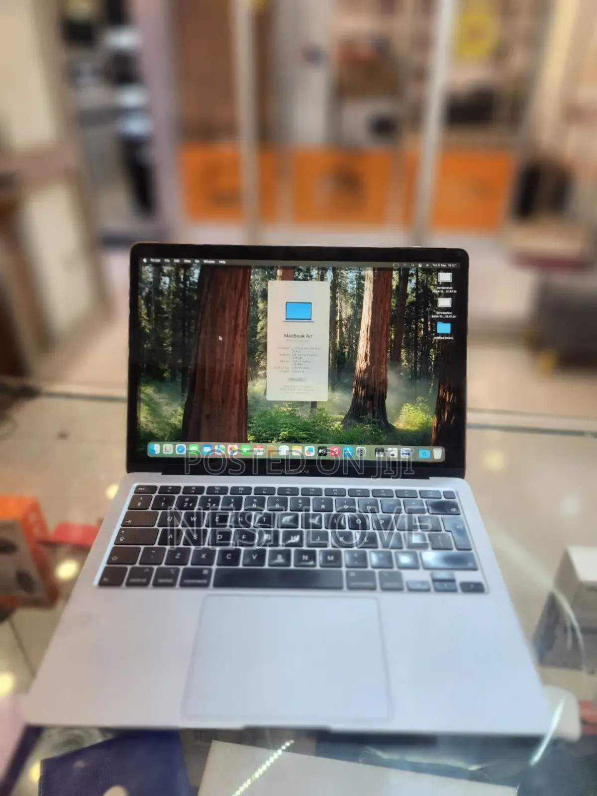 New Laptop Apple MacBook Air 2020 M1 8GB Intel Core I5 SSD 256GB