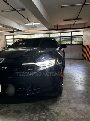 Photo - Chevrolet Camaro 2022 Black