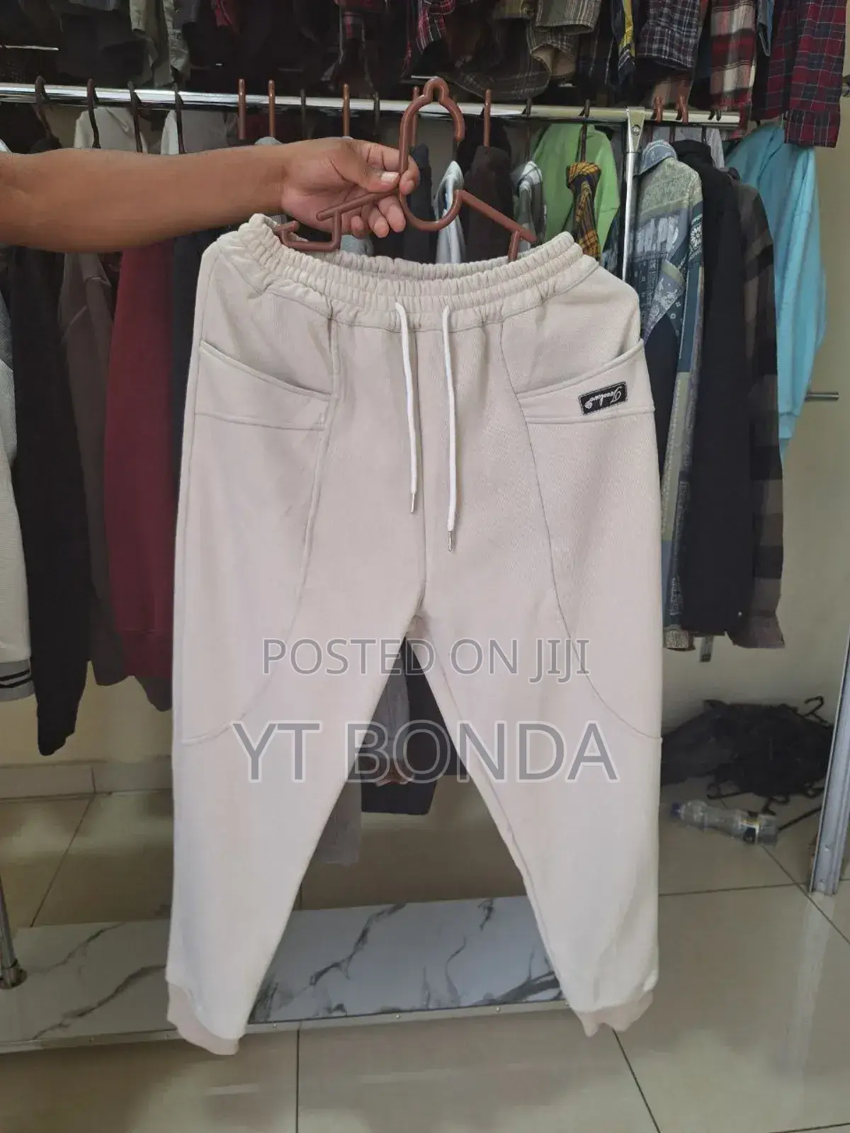 Tuta Suri / Wedram Fur, Buggy Tuta