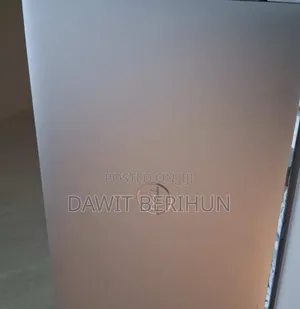 New Laptop Dell Precision 7740 16GB Intel Core I7 SSD 512GB