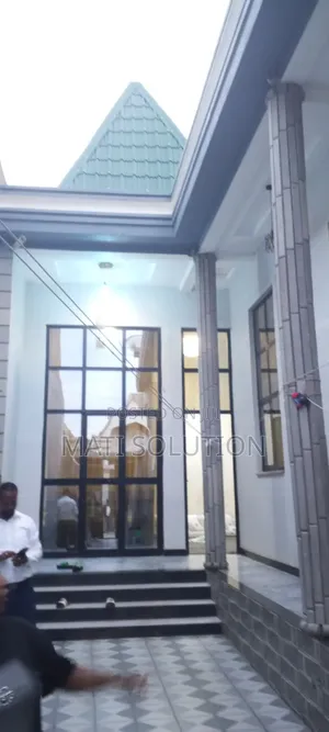 Furnished 4bdrm House in Adama for sale