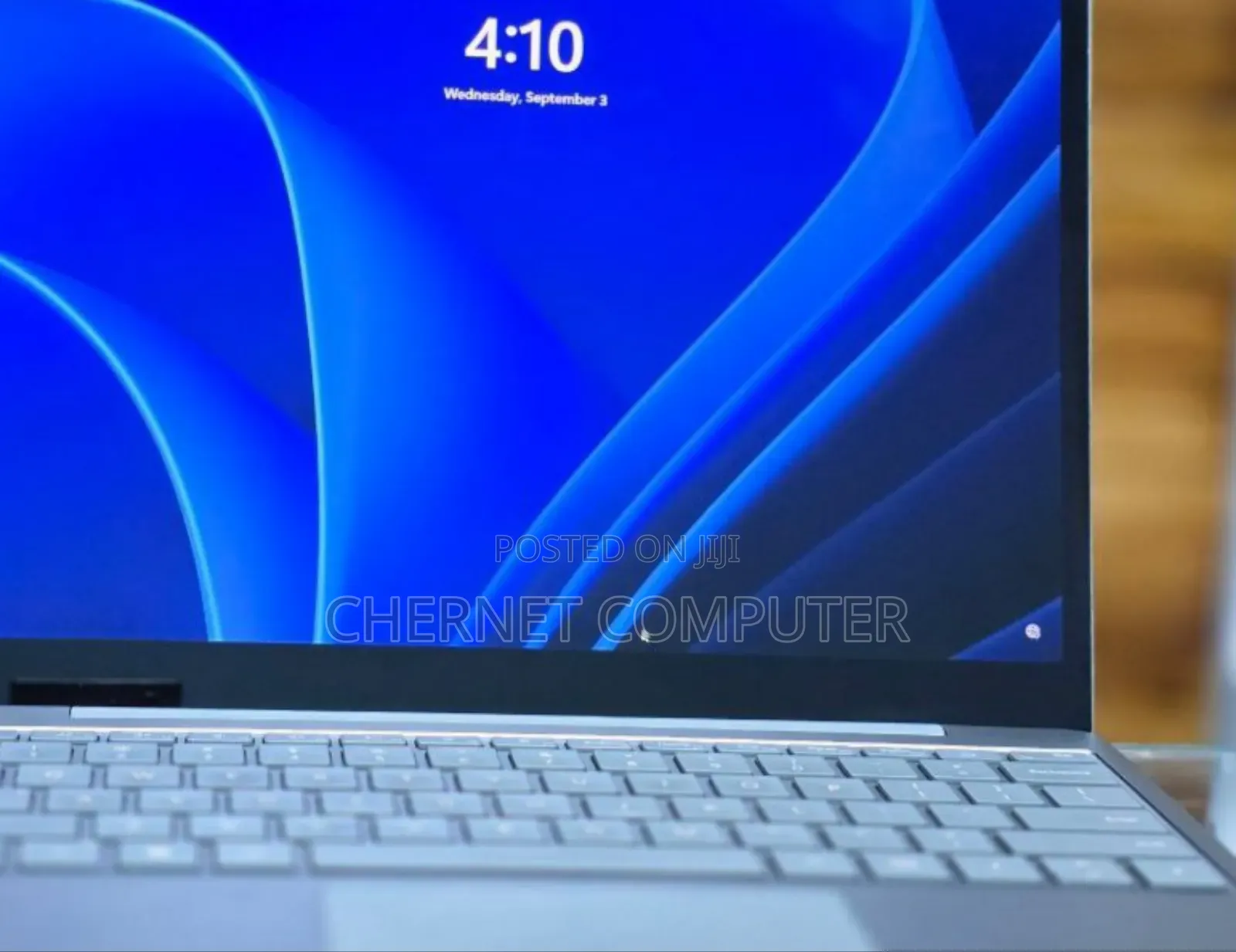 New Laptop Microsoft Surface 8GB Intel Core I5 SSD 256GB