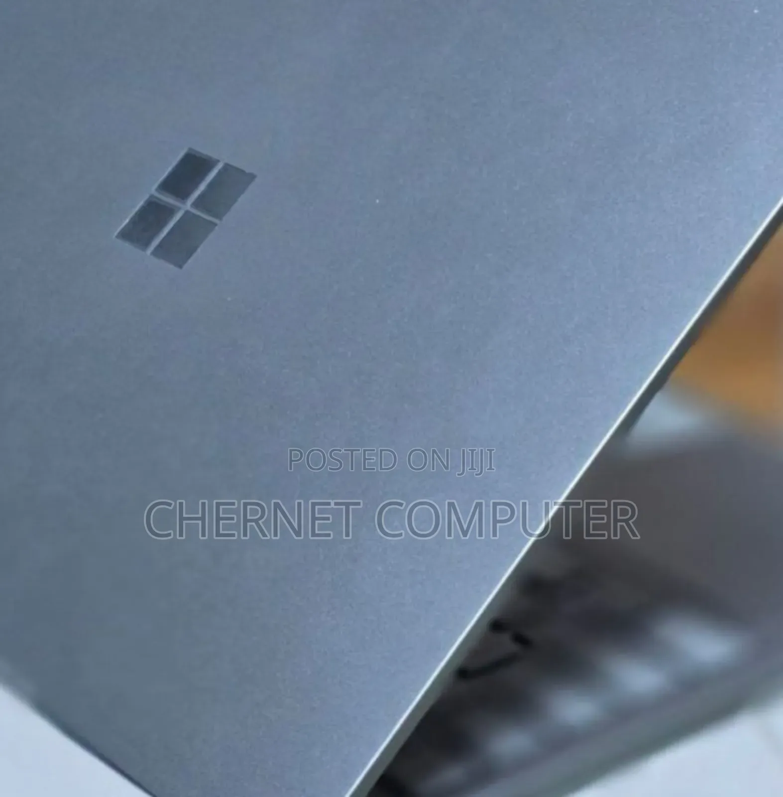 New Laptop Microsoft Surface 8GB Intel Core I5 SSD 256GB