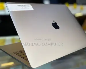 New Laptop Apple MacBook Pro 2017 8GB Intel Core I5 SSD 128GB