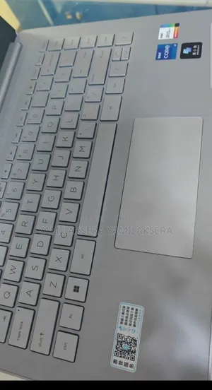 New Laptop HP Stream Notebook 8GB Intel Core I7 SSD 1T