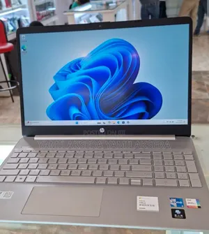 New Laptop HP Stream Notebook 8GB Intel Core I5 SSD 1T