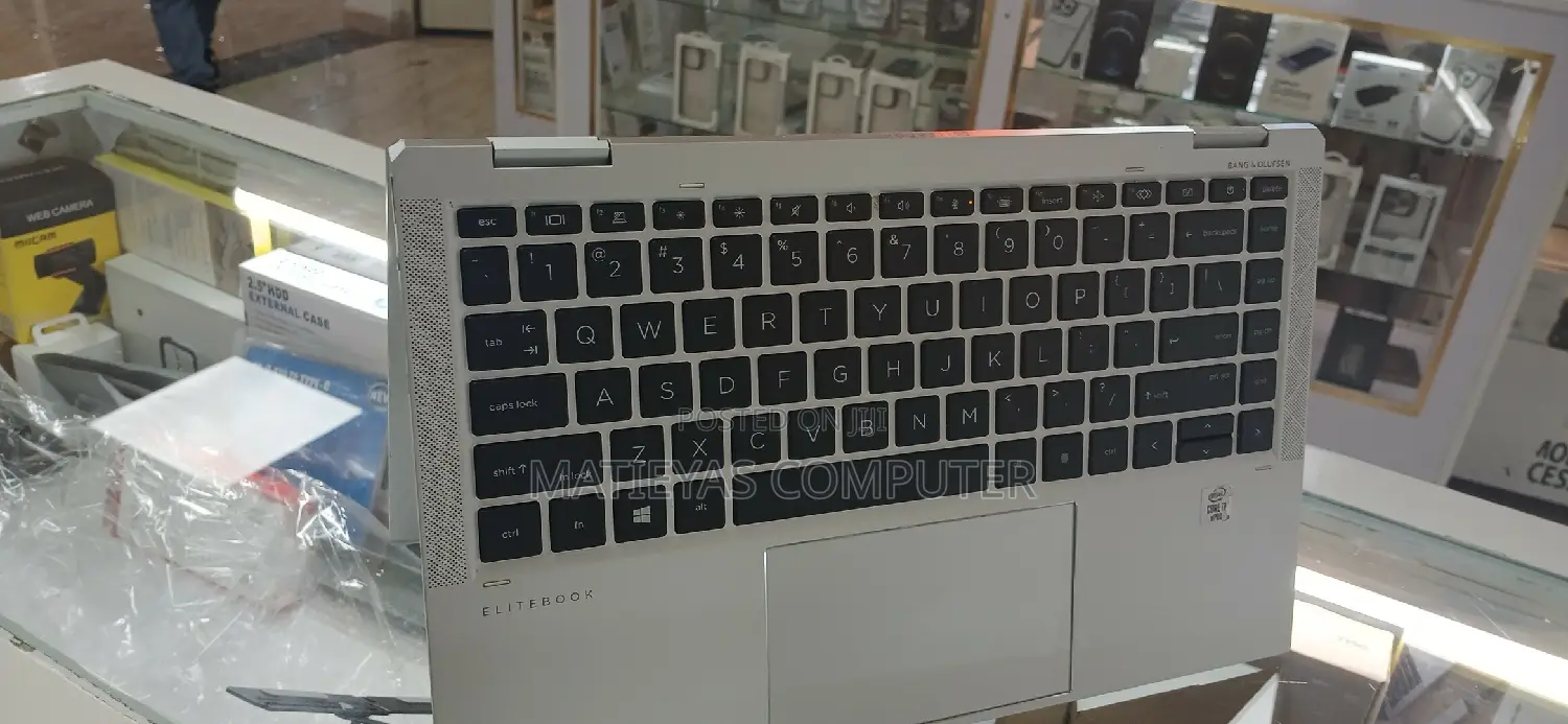 New Laptop HP EliteBook X360 1040 G7 16GB Intel Core I7 SSD 512GB