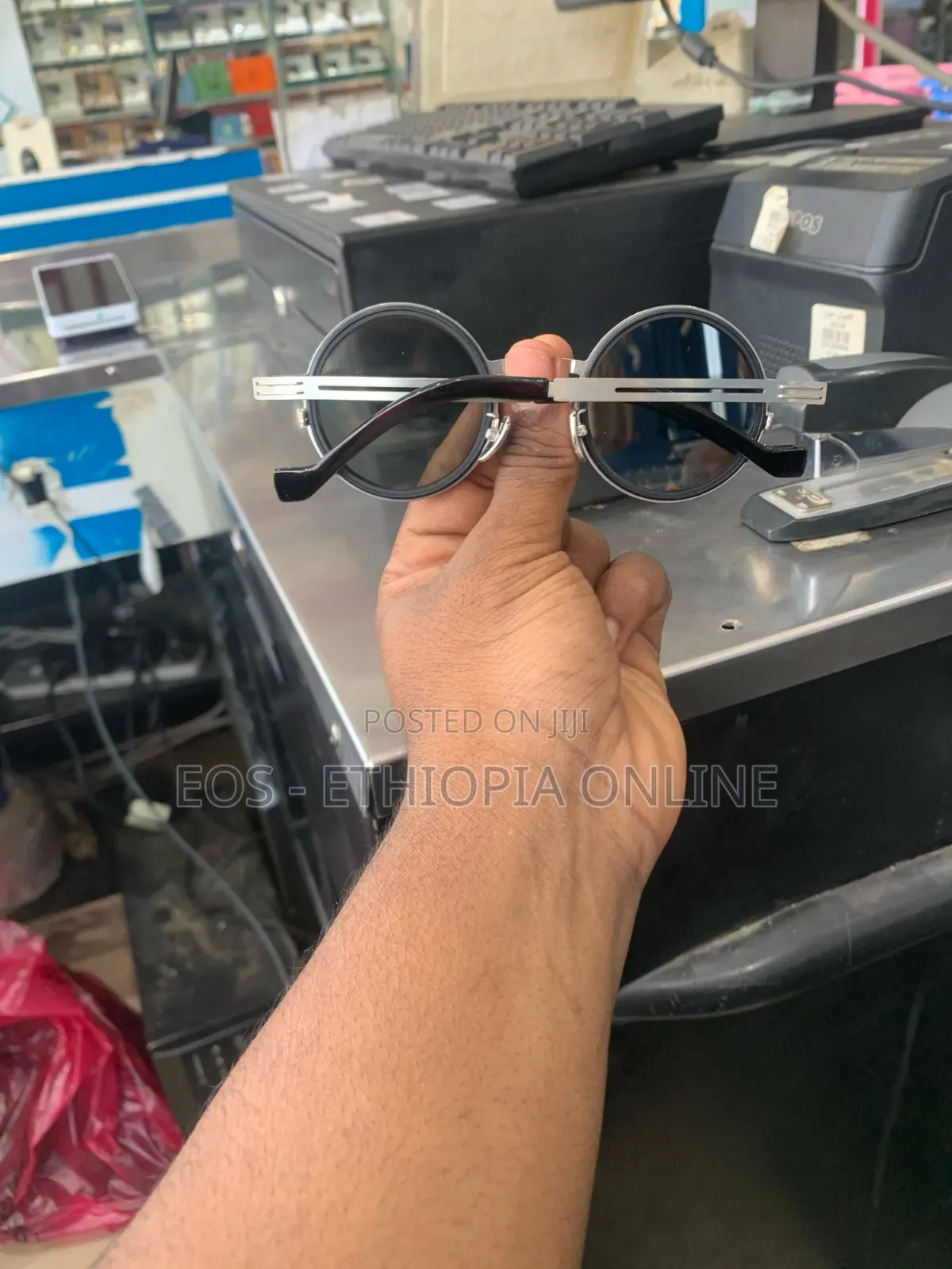 Adjustable Tint Rounded Sunglasses [Preorder]