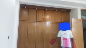 6bdrm House in Oromia, East Shewa for sale