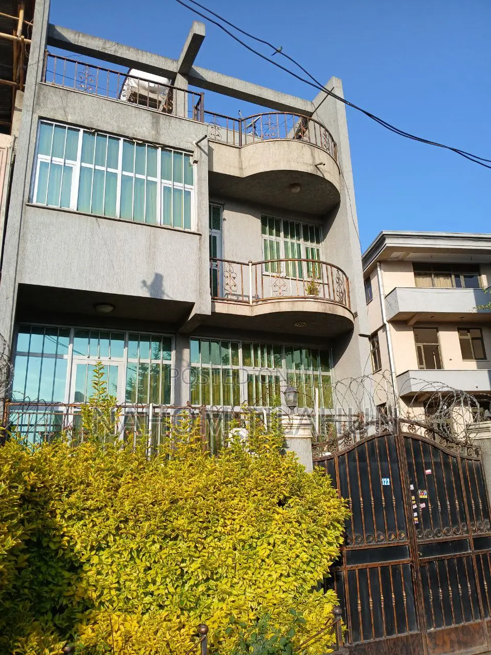 5bdrm House in Nifas Silk-Lafto for sale