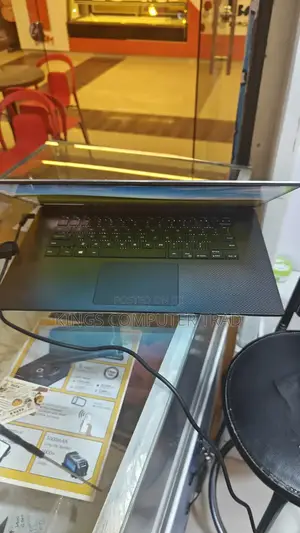 New Laptop Dell XPS 15 16GB Intel Core I7 SSD 512GB