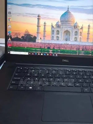 Photo - New Laptop Dell Precision 15 3520 16GB Intel Core i7 SSD 512GB