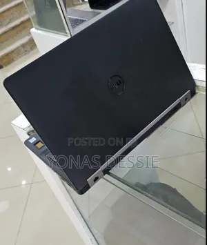 Photo - Laptop Dell Latitude E5570 8GB Intel Core i7 SSD 256GB