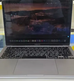 New Laptop Apple MacBook Pro M1 8GB Intel Core I7 SSD 256GB