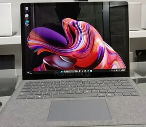 New Laptop Microsoft Surface 16GB Intel Core I7 SSD 512GB