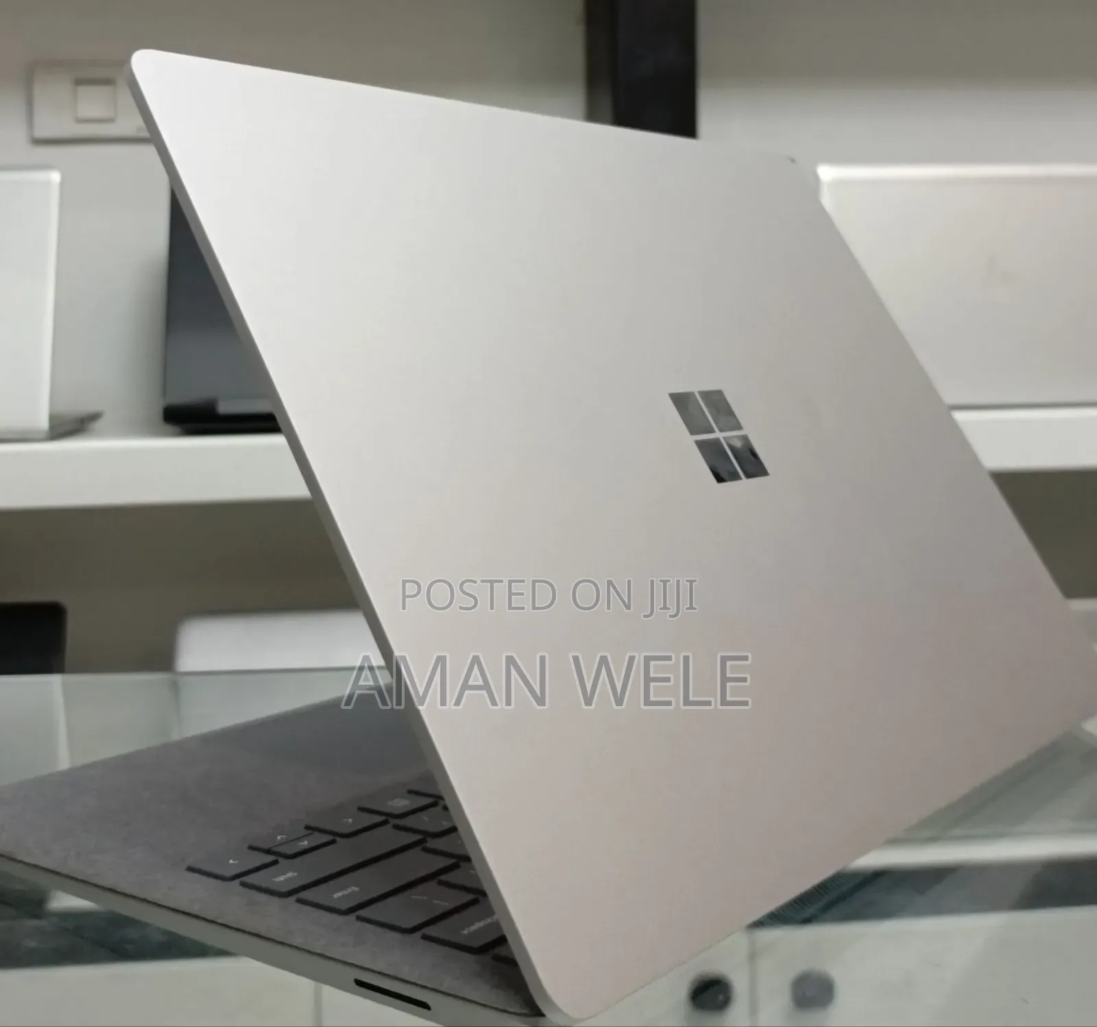 New Laptop Microsoft Surface 16GB Intel Core I7 SSD 512GB