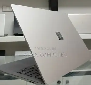 New Laptop Microsoft Surface 16GB Intel Core I7 SSD 512GB