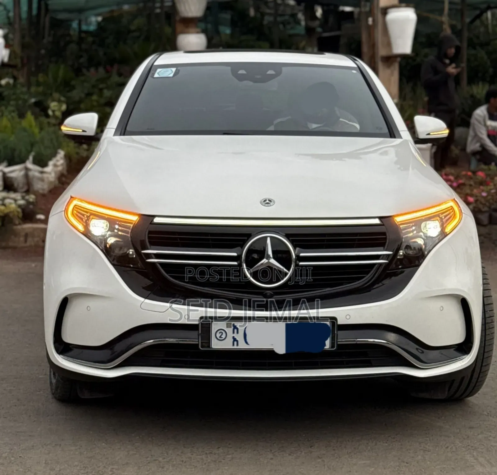 Mercedes-Benz EQC EQC400 4MATIC 2023 Off white