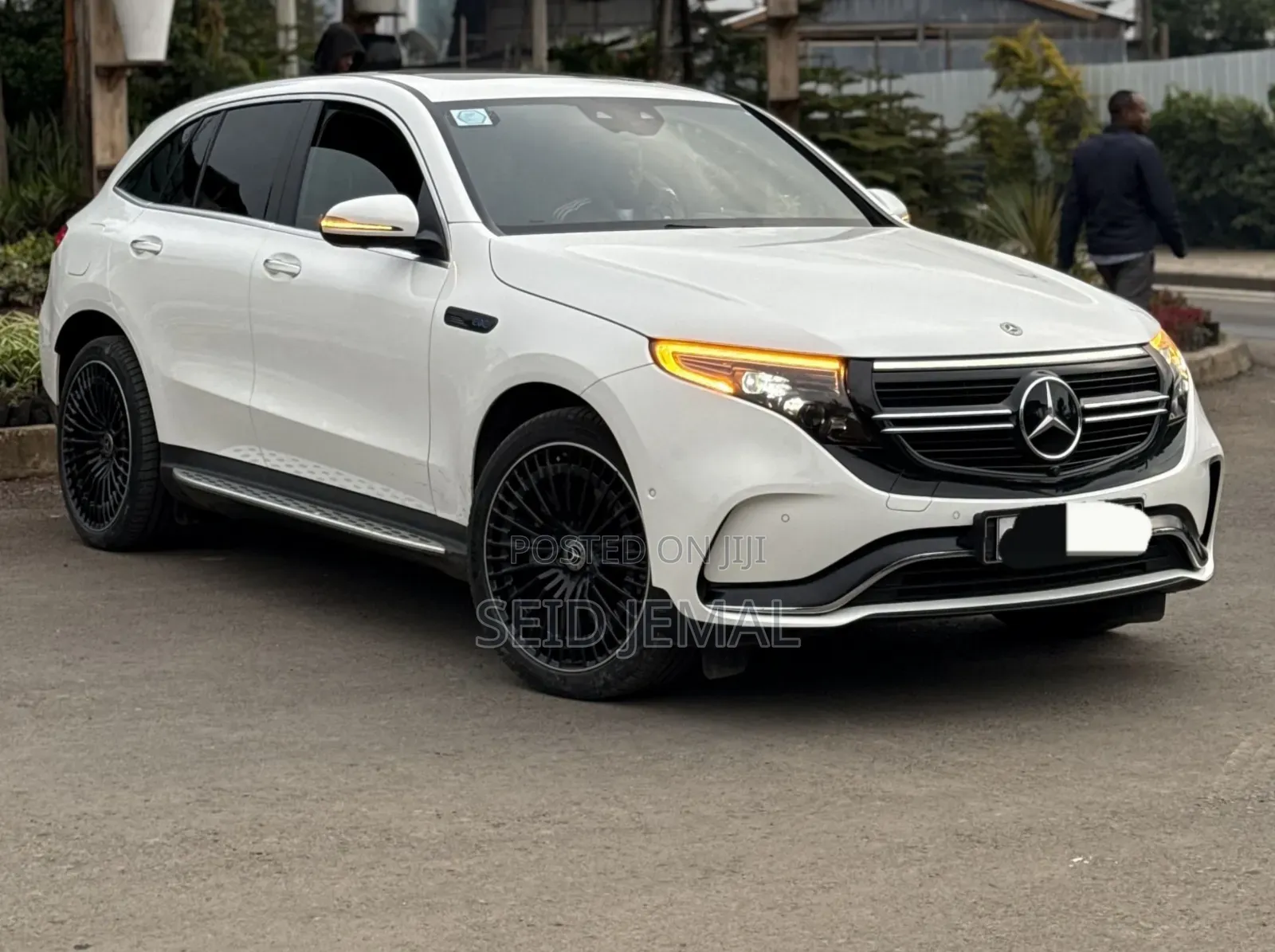 Mercedes-Benz EQC EQC400 4MATIC 2023 Off white