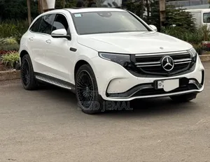 Mercedes-Benz EQC EQC400 4MATIC 2023 Off white