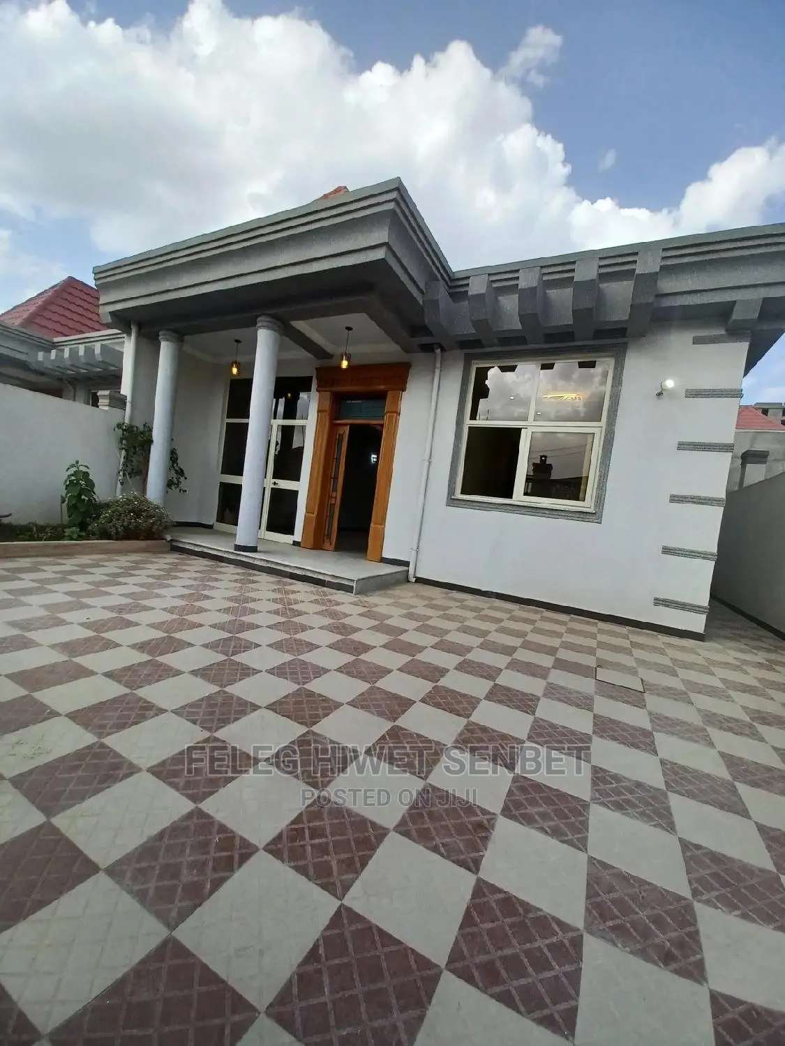 5bdrm Villa in አአ, Bole for Sale