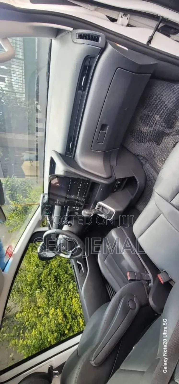 New Hyundai Staria 2025 White