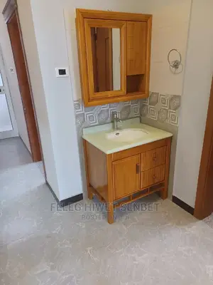 5bdrm Villa in አአ, Bole for Sale