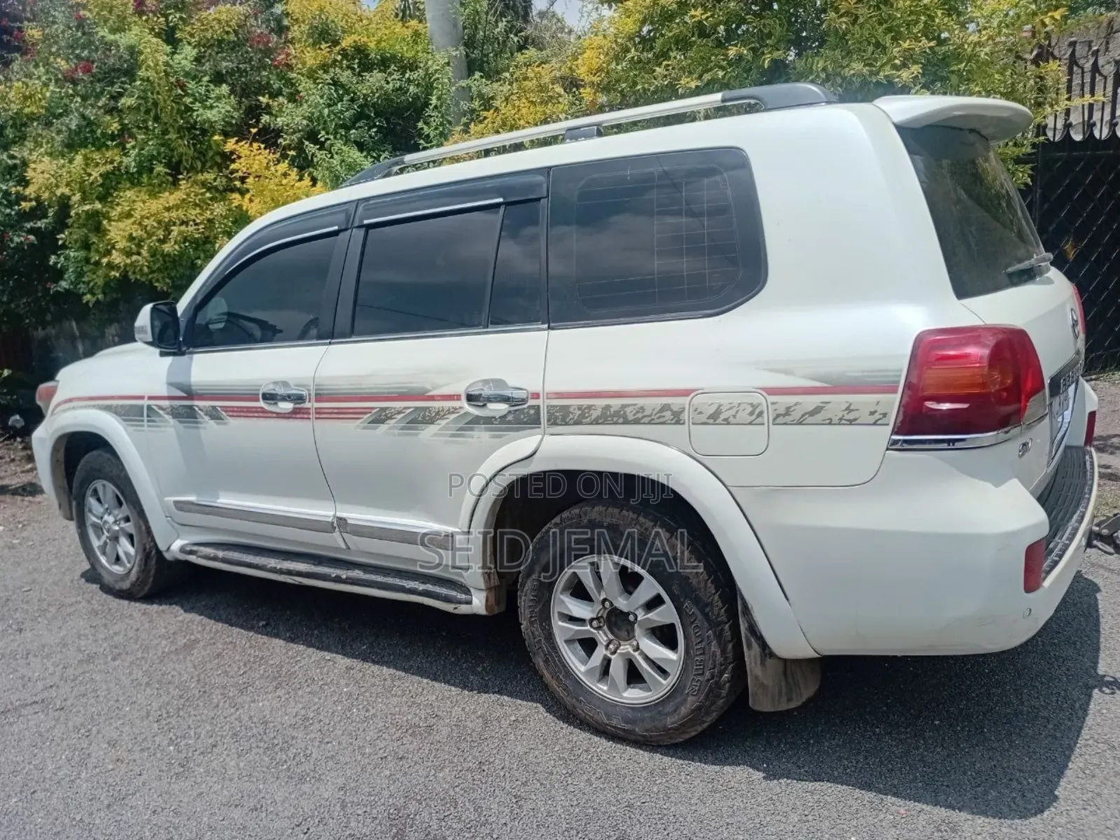 Toyota Land Cruiser 2008 White