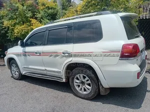 Toyota Land Cruiser 2008 White