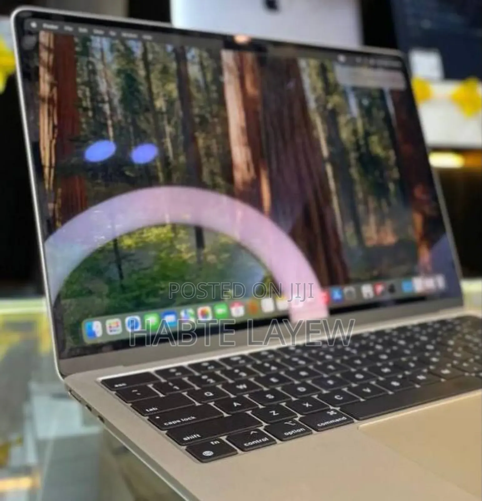 New Apple MacBook Air 2024 M3 13-Inch 16GB Apple M3 Pro SSD 512GB