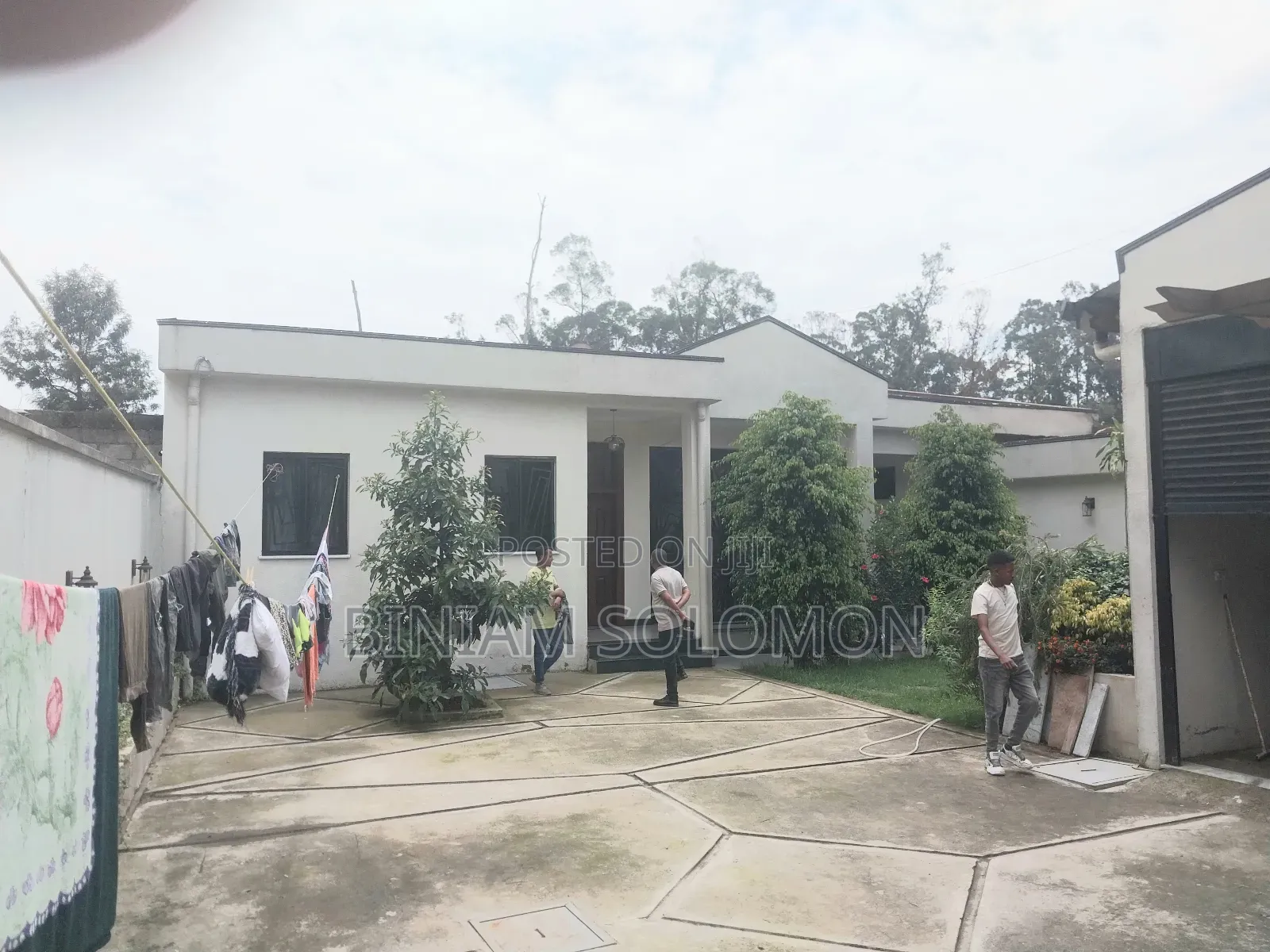 Furnished 3bdrm Villa in Bole for rent